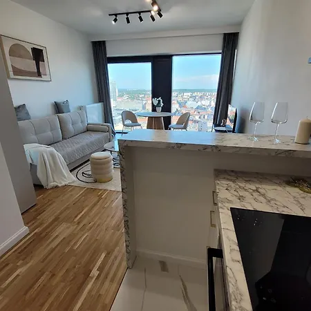 Global Skyview 22 Premium Centrum Апартаменты *